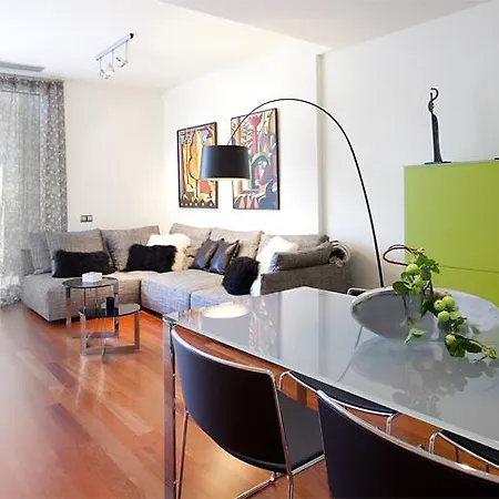 Rent Eixample شقة برشلونة