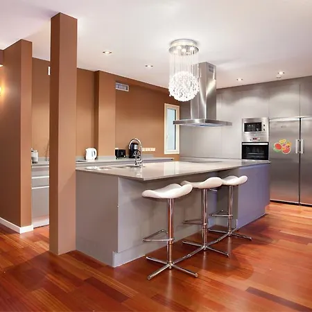 Rent Eixample Apartment *